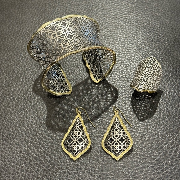 Kendra Scott Gold and Silver Filigree Ring - Picture 4 of 4